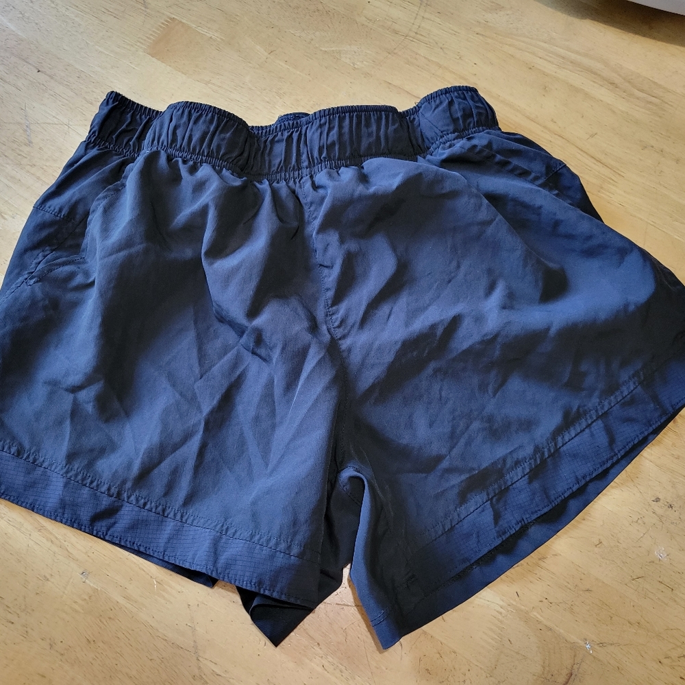 Athletic shorts